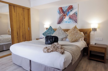 Junior Suite (Spa Access Included)