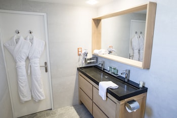 Junior Suite (Spa Access Included)