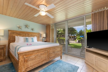 Premium Suite, 1 Double Bed (Oceanside)
