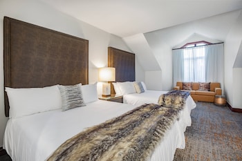 Suite, Multiple Beds