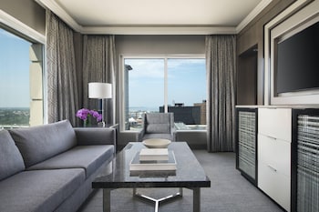 Suite, 1 Bedroom (Mobility Accessible, Transfer Shower)