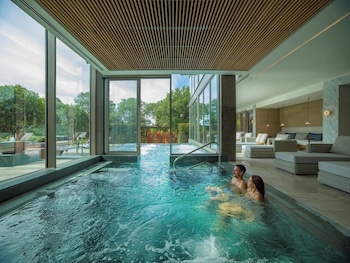 Corner Suite with access to The Club at Cottonmill Spa