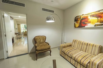 Junior Suite, 1 King Bed