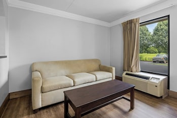 Suite, 2 Queen Beds, Non Smoking