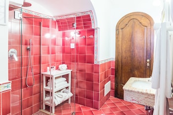 Basic Double or Twin Room