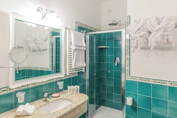 Basic Double or Twin Room