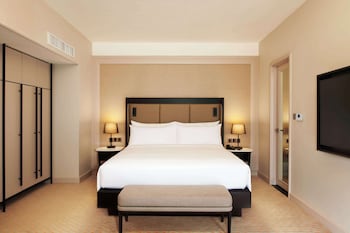 King Executive Suite