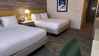 Two Queen Beds