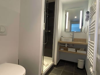 Superior Room, 1 King Bed, River View (Larger Room;Twin bed on request)