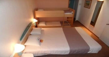 Standard Quadruple Room, Multiple Beds