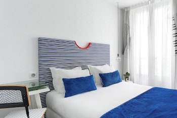 Single Room - Complimentary soft minibar, courtesy tray, digital press, fitness, sauna