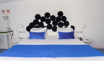 Family Room, 2 Rooms - Complimentary soft minibar, courtesy tray, digital press, fitness, sauna