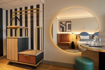 Comfort Room, 1 King Bed