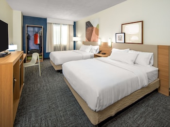 Room, 2 Queen Beds, Non Smoking