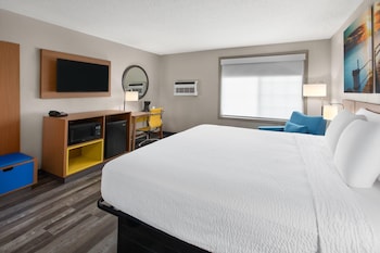 Business Studio Suite, 1 King Bed, Non Smoking