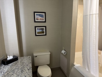 Deluxe Room, 2 Queen Beds, Non Smoking