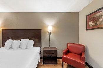 Deluxe Room, 1 King Bed, Smoking