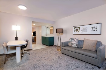 Suite, 1 King Bed, Non Smoking