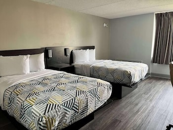 Standard Room, 2 Double Beds, Non Smoking, Refrigerator & Microwave