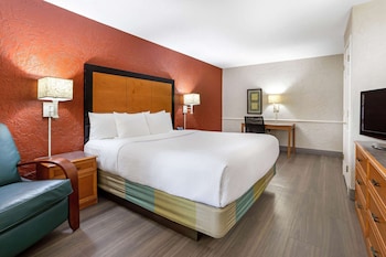 Deluxe Room, 1 King Bed, Non Smoking