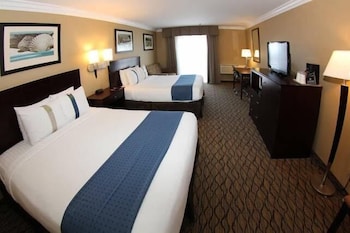 Deluxe Room, 2 Queen Beds, Non Smoking
