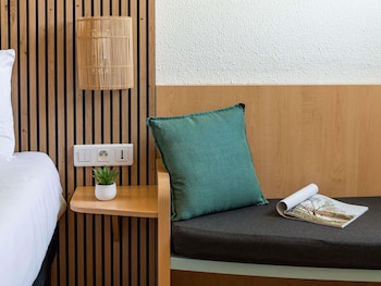 Deluxe Room, 1 Double Bed, River View