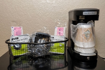 Superior Room, 1 King Bed (Smoke Free)