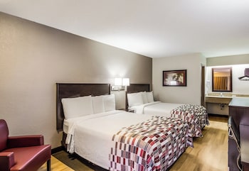 Deluxe Room, 2 Double Beds (Smoke Free)