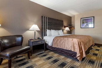 Room, 1 Queen Bed, Accessible, Smoking