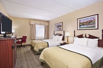 Standard Room, 2 Double Beds, Non Smoking