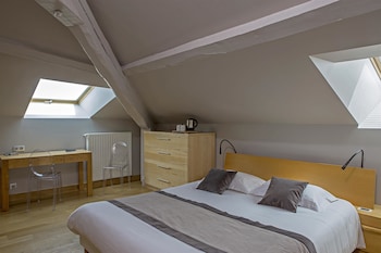 Comfort Room, 1 Queen Bed, Non Smoking, Bathtub (Twin bed on request)