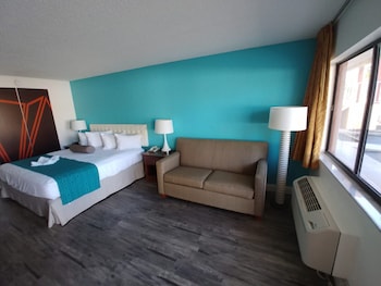 Standard Room, 1 King Bed, Smoking