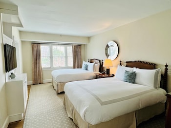 Presidential Suite, Multiple Beds