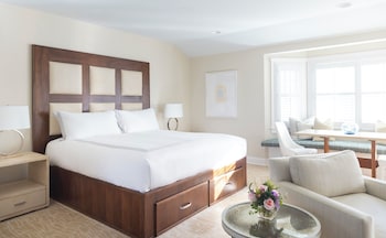 Suite, 1 King Bed (Spa)