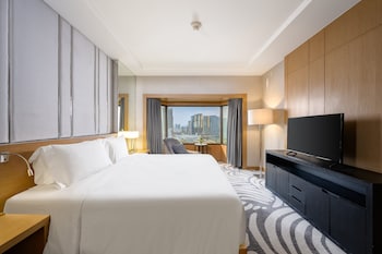 Deluxe Room, 1 King Bed