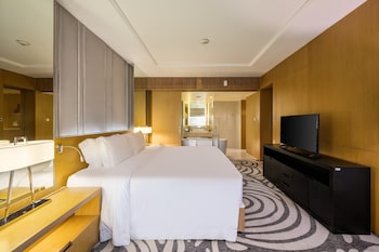 Executive Suite, 1 King Bed (Club King)