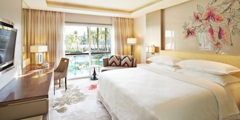 Deluxe Room, 1 King Bed, Non Smoking, Balcony