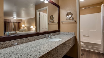 Standard Room, 2 Queen Beds, Non Smoking, Refrigerator & Microwave