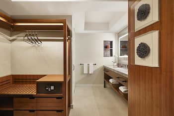 Room, 1 King Bed with Sofa bed