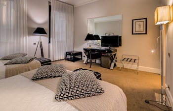 Classic Quadruple Room