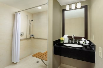 Room, 2 Queen Beds, Accessible (Shower)