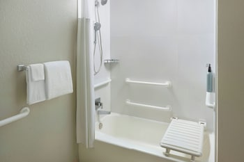 Room, 1 King Bed, Hearing Accessible (Mobility Accessible with Bathtub)