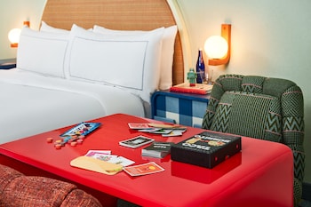 Deluxe Room, 1 King Bed with Sofa bed, Corner