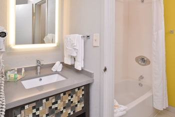 Standard Room, 2 Double Beds