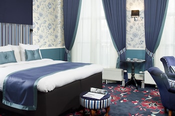 Room (Residence)