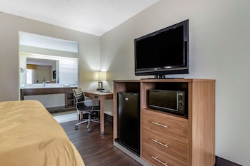 Standard Room, 1 King Bed, Non Smoking