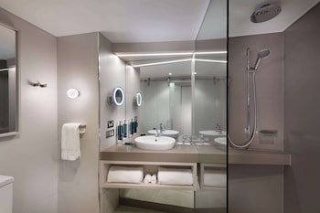 King Executive Room with View