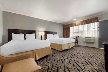 Standard Room, 2 Queen Beds, Non Smoking
