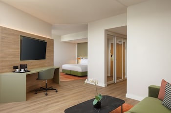 Premium Room, 1 King Bed