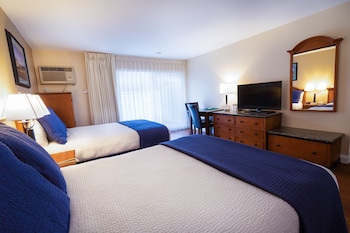 Signature Room, 2 Queen Beds, Upstairs Balcony